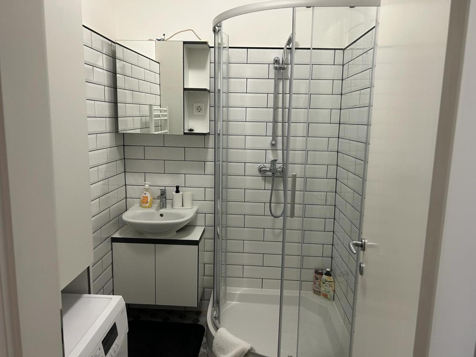 Noble Studio Apartments 萨格勒布 外观 照片